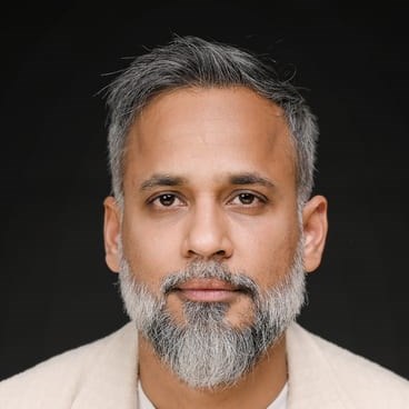 Abhisek Kishor, communication coach e fondatore di LEAD